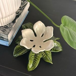 Ceramic Magnolia